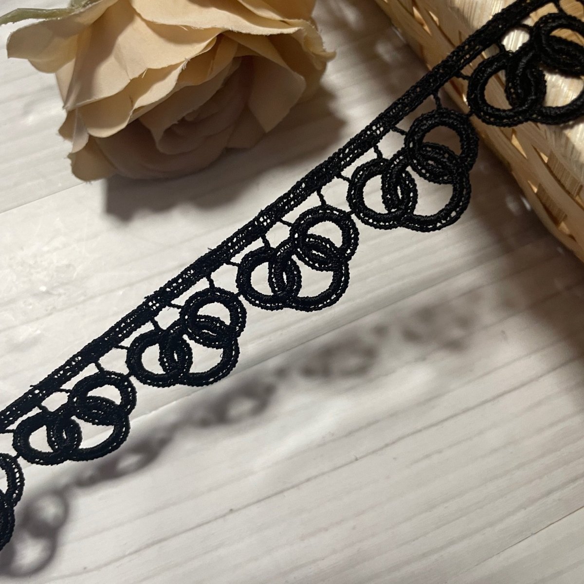 画像6: 【1点限り】ケミカルレース　まる3個柄　ブラック　幅2.3ｃm　5ｍ　日本製 (6)