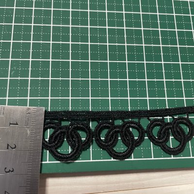 画像1: 【1点限り】ケミカルレース　まる3個柄　ブラック　幅2.3ｃm　5ｍ　日本製