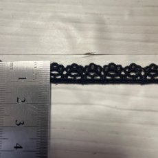 画像3: 【ドール服に】ケミカルレース　繊細なスカラ柄　ブラック　幅1cm　6ｍ　日本製 (3)