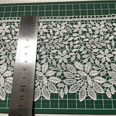 画像2: 【高品質な日本製】ケミカルレース　お花や葉っぱの幅広柄　オフホワイト　幅11ｃm