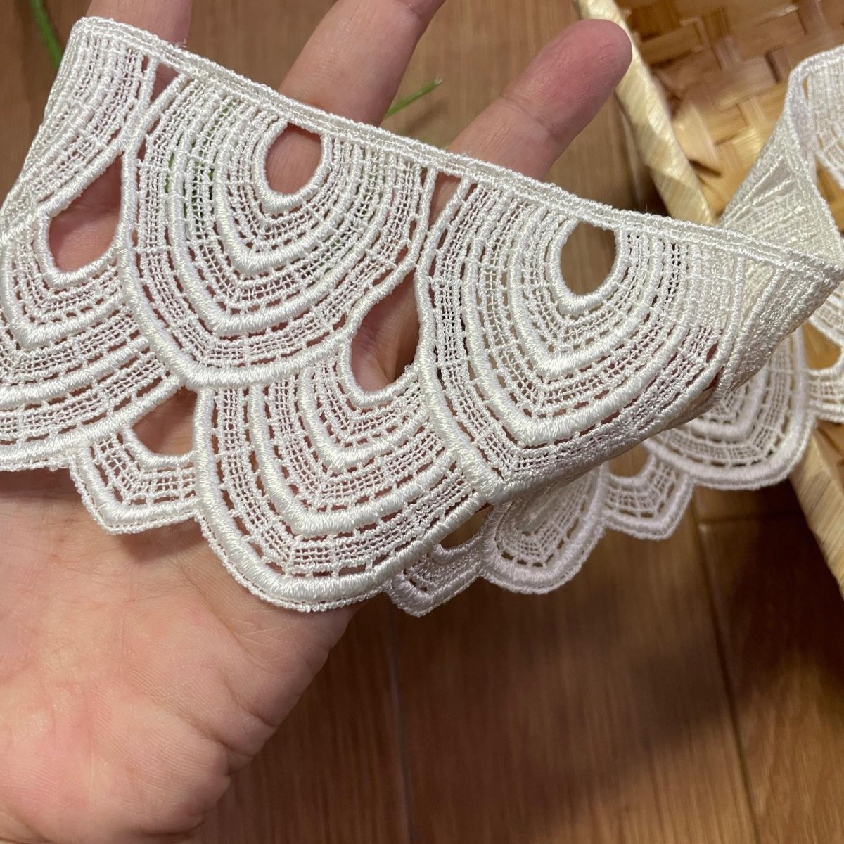 画像5: 【高品質な日本製】ケミカルレース　ダブルスカラ柄　オフホワイト　幅7.8ｃm (5)