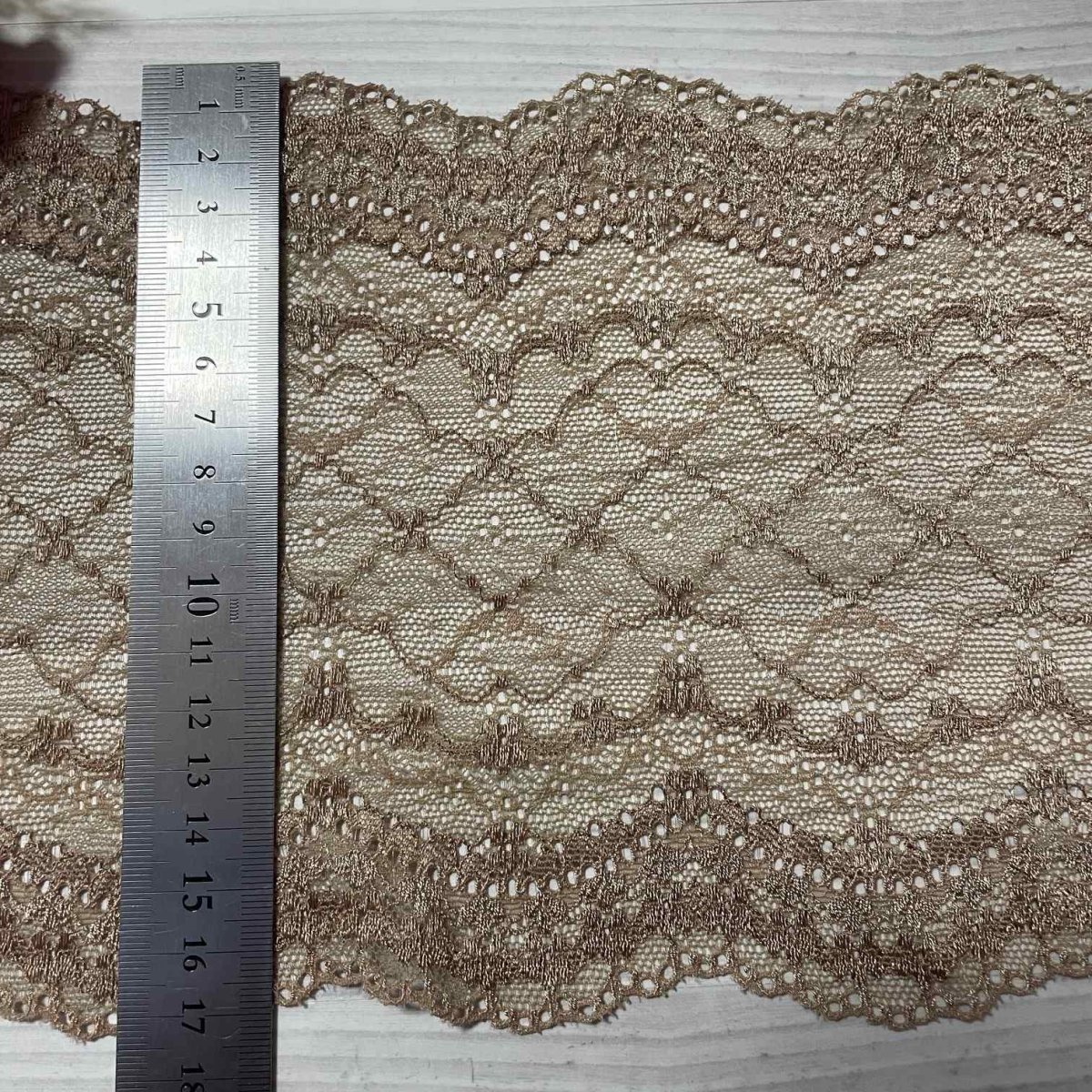 画像3: ラッセルストレッチレース　ブラウン　幅16cm　透け感のある小花格子柄　3m (3)