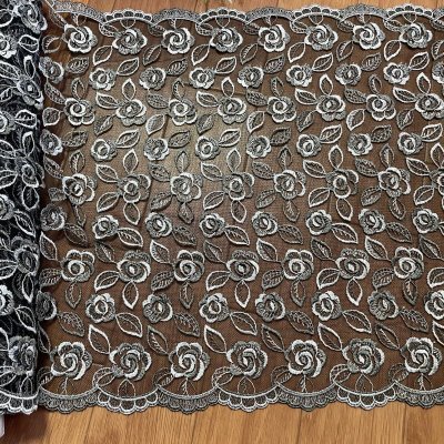 画像2: 【高品質な日本製】チュールレース　ブラックシルバー　幅43cm　1ｍ　透け感のある薔薇柄