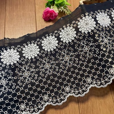 画像3: 【高品質な日本製】刺繍レース　ネイビーホワイト　幅19.5cm　1ｍ　可愛いスカラと大胆な花柄