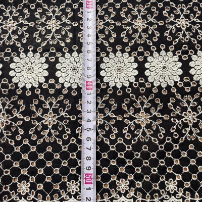 画像1: 【高品質な日本製】刺繍レース　ネイビーホワイト　幅52cm　1ｍ　可愛いスカラと大胆な花柄