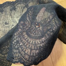 画像5: 【高品質な日本製】刺繍レース　ブラック　幅43cm　1ｍ　オリエンタル柄ガーゼ風 (5)