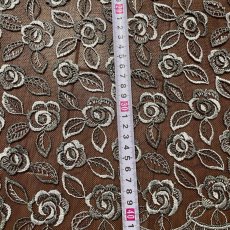 画像5: 【高品質な日本製】チュールレース　ブラックシルバー　幅43cm　1ｍ　透け感のある薔薇柄 (5)