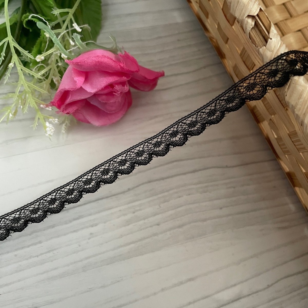 画像2: 【日本製】ラッセルレース　ブラック　幅0.9cmドット柄　10ｍ巻　 (2)