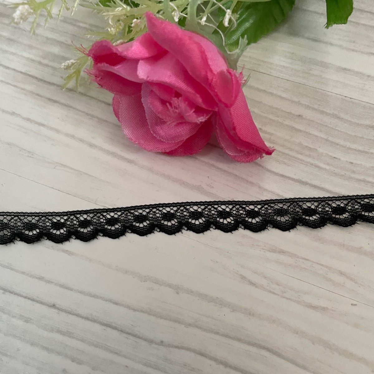 画像3: 【日本製】ラッセルレース　ブラック　幅0.9cmドット柄　10ｍ巻　 (3)