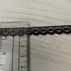 画像4: 【日本製】ラッセルレース　ブラック　幅0.9cmドット柄　10ｍ巻　 (4)