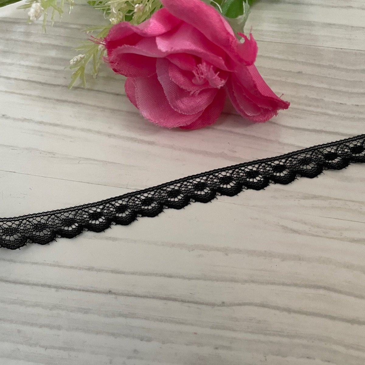 画像6: 【日本製】ラッセルレース　ブラック　幅0.9cmドット柄　10ｍ巻　 (6)