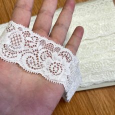 画像6: クリックポスト送料無料【日本製】20ｍ！幅4.1cm薔薇柄ラッセルストレッチレース　オフホワイト (6)