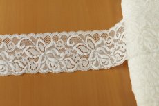 画像6: 【日本製】20ｍ！幅6.5cm薔薇柄ラッセルストレッチレース　オフホワイト (6)