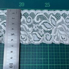 画像3: 【日本製】20ｍ！幅6.5cm薔薇柄ラッセルストレッチレース　オフホワイト (3)