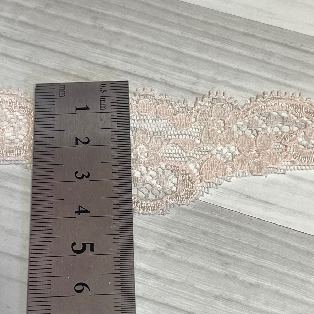 画像5: 【ほとんど市販されていない】5ｍ！幅3.8cm小花柄リバーストレッチレース　ベージュピーチ (5)