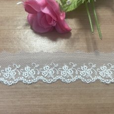 画像4: 【美しい日本製】チュールレース　オフホワイト　幅3.2cm　キュートな薔薇柄　3ｍ巻！ (4)