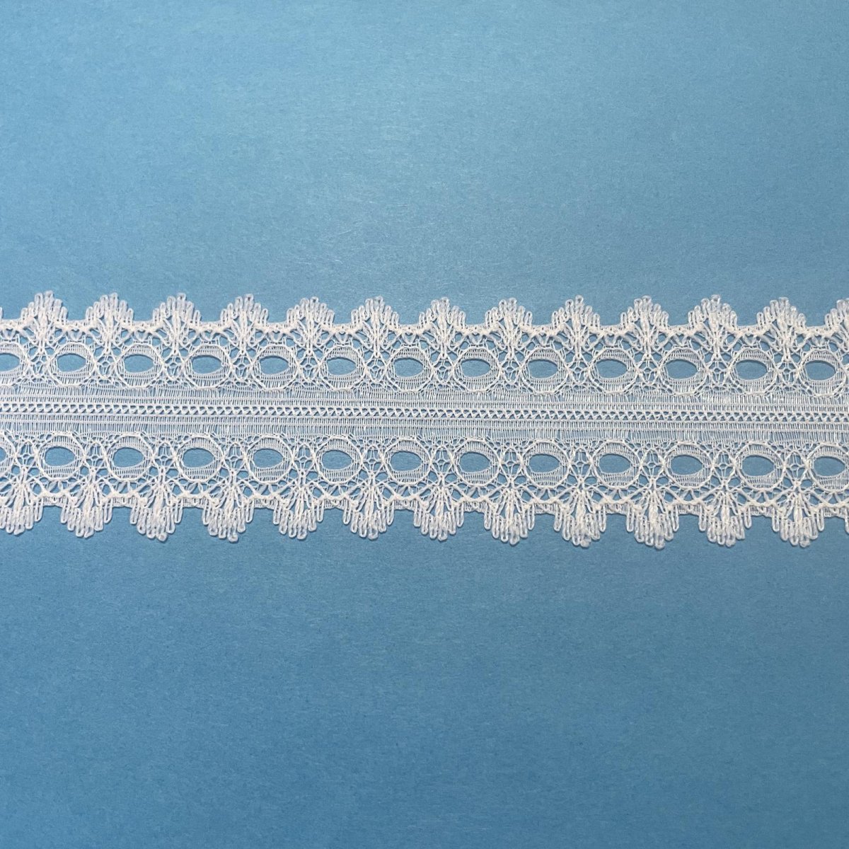 画像4: 【繊細な日本製】ラッセルレース　ホワイト　幅3.7cm大人気リボン通し両山レース　5ｍ (4)