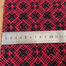 画像4: 350円!【日本製】刺繍レース生地 27cm×50cm 幾何学クロス柄 (4)