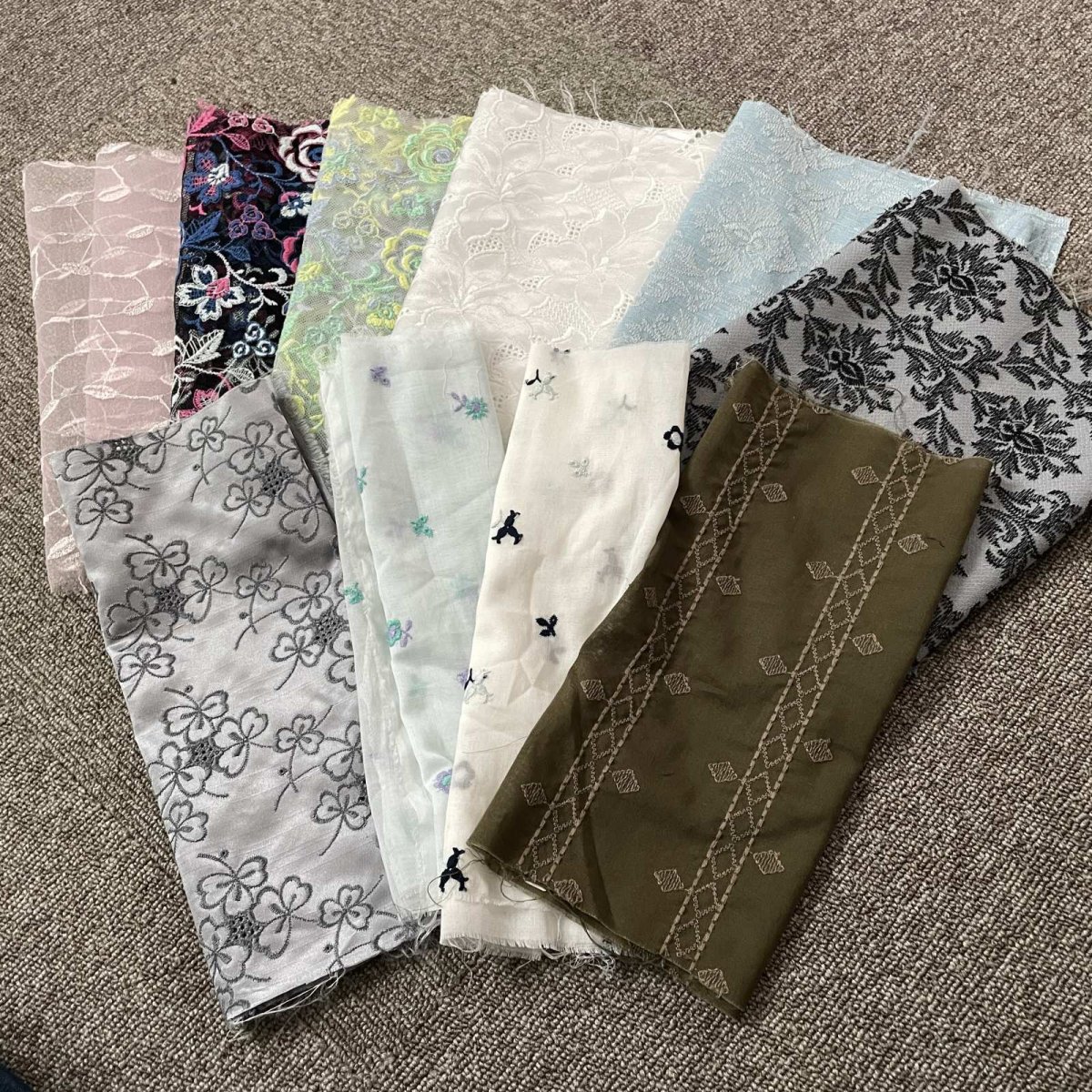 画像1: 【送料無料】　刺繍レース生地　10柄 (1)