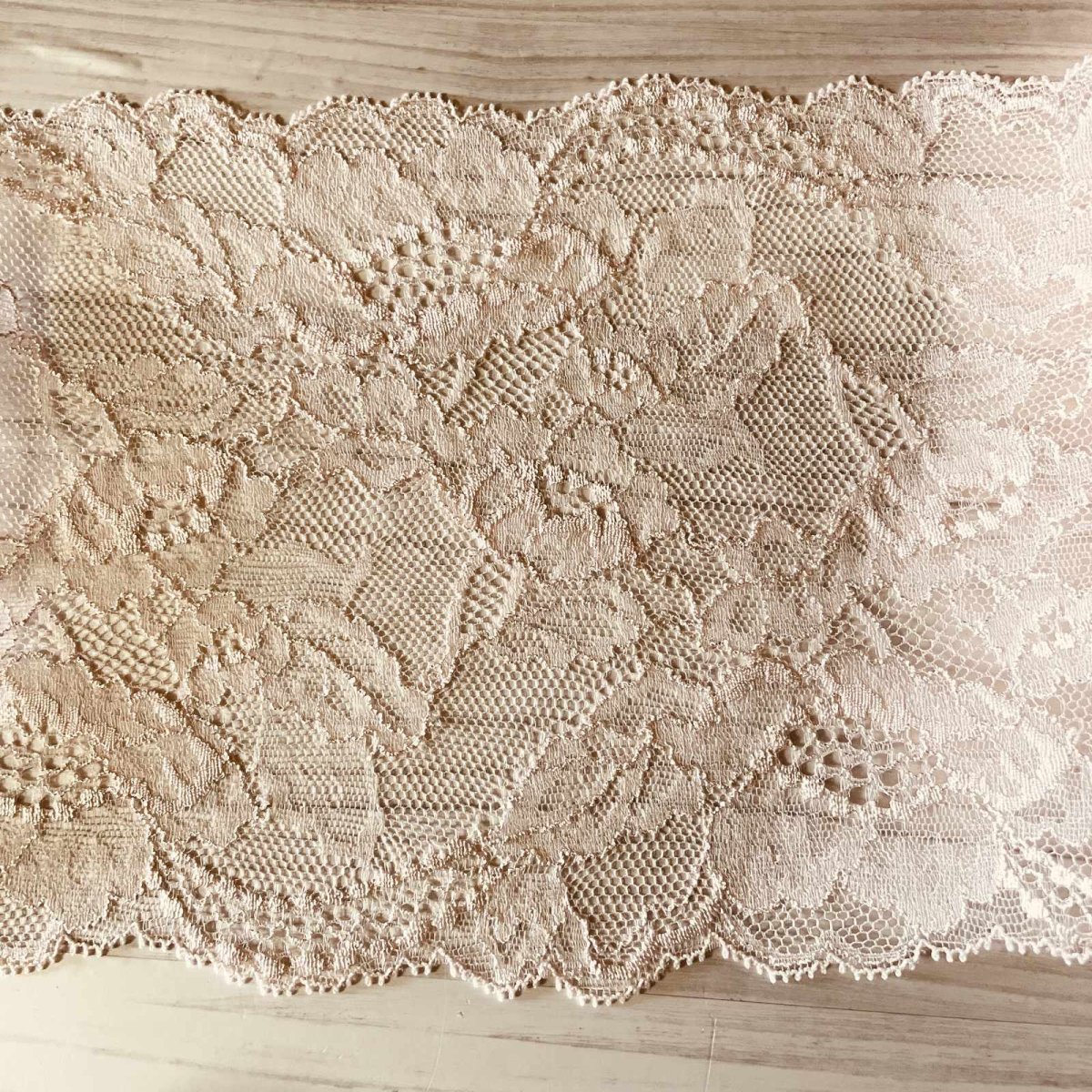 画像2: 【美しいリバーレース】ストレッチリバーレース　上品なピンク　幅16.8cm　花柄　 (2)