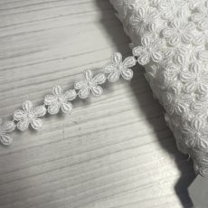画像6: 【日本製】綿ケミカルレース　オフホワイト　幅1.9cm小花柄　 (6)