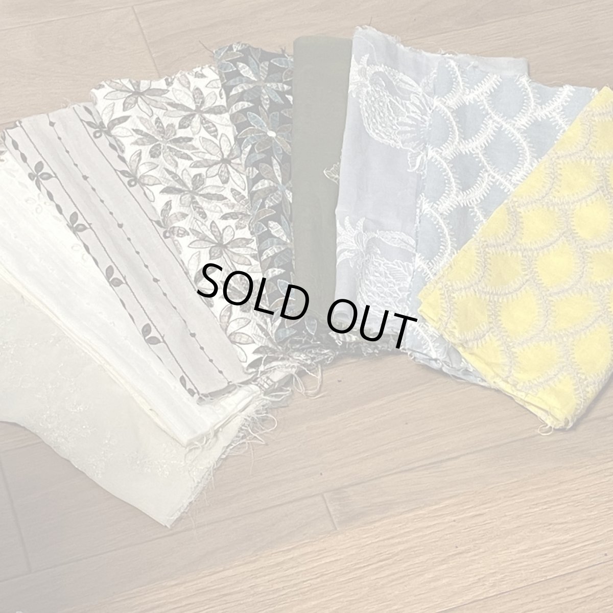 画像4: 【おひとり様1点限り】刺繍レース生地　5枚セット　110円 (4)