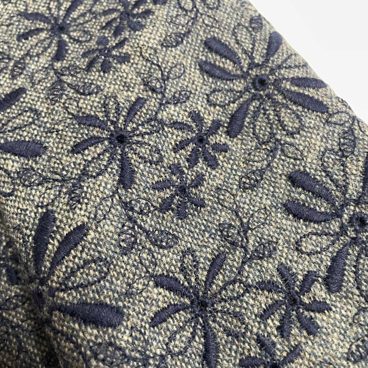 画像3: 【日本製】刺繍レース生地　約25cm×約50cm　花柄刺繍レース　 (3)