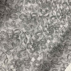 画像3: 【日本製】刺繍レース生地　約25cm×約100cm　ラメ花柄刺繍レース　 (3)