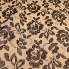 画像2: 【日本製】刺繍レース生地　約25cm×約48cm　薔薇柄　ブラウン　ジョーゼット (2)