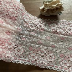 画像12: 【1m110円】ラッセルストレッチレースピンク　幅16.5cm　オリエンタルな薔薇柄　　５ｍ巻 (12)
