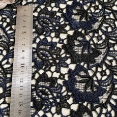 画像3: 【日本製】刺繍レース生地　約30cm×約40cm　ケミカルレース　花柄　ネイビー (3)