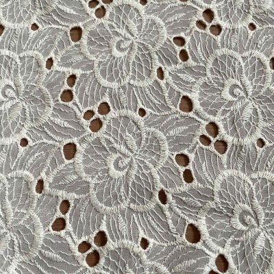 画像1: 刺繍レース生地　約25cm×約40cm　大胆な花柄刺繍レース　オフホワイト