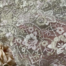 画像2: 【日本製】刺繍レース生地　約45cm×約90cm　チュールレース　薄パープルイエロー (2)