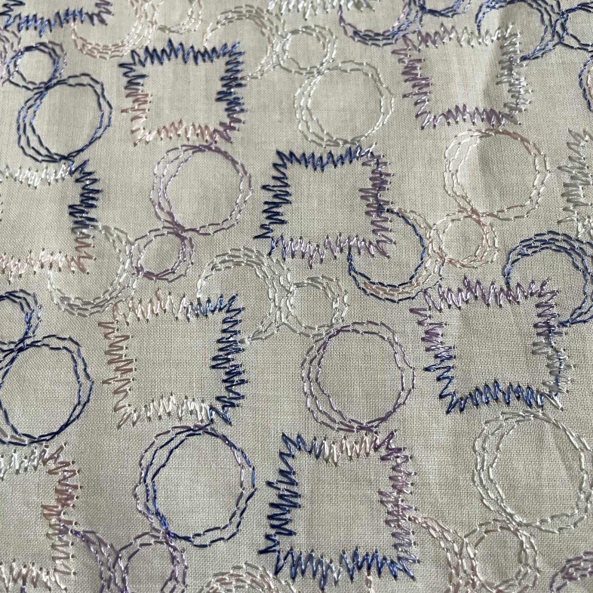 画像5: 【日本製】刺繍レース生地　約25cm×約85cm×2色　白と茶色　〇と◇ (5)