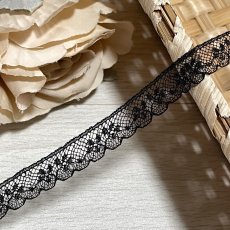 画像1: フランス製リバーレース　ブラック　幅1.1ｃｍ繊細な小花柄１ｍ (1)