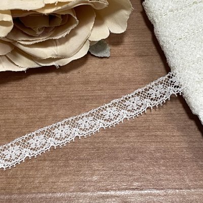 画像2: フランス製リバーレース　オフホワイト　幅1ｃｍ　可愛い小花柄１ｍ