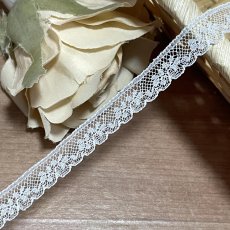画像1: フランス製リバーレース　ホワイト　幅1.1ｃｍ繊細な小花柄１ｍ (1)