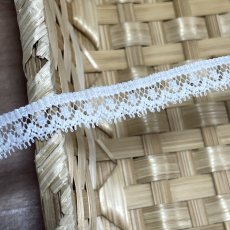 画像5: フランス製リバーレース　ホワイト　幅1.1ｃｍ繊細なスカラのドット柄１ｍ (5)