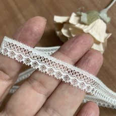 画像6: リバーレース　オフホワイト　3歳で美しいデザイン　幅1cm　1m (6)