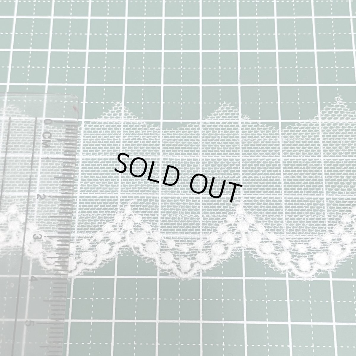 画像3: 【高品質な日本製】チュールレース　オフホワイト　幅4ｃm可愛い2段のドット柄　3ｍ巻 (3)