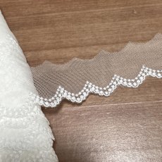 画像6: 【高品質な日本製】チュールレース　オフホワイト　幅4ｃm可愛い2段のドット柄　3ｍ巻 (6)