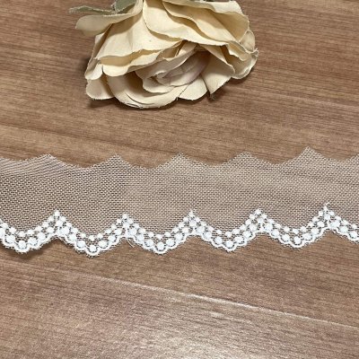 画像2: 【高品質な日本製】チュールレース　オフホワイト　幅4ｃm可愛い2段のドット柄　3ｍ巻