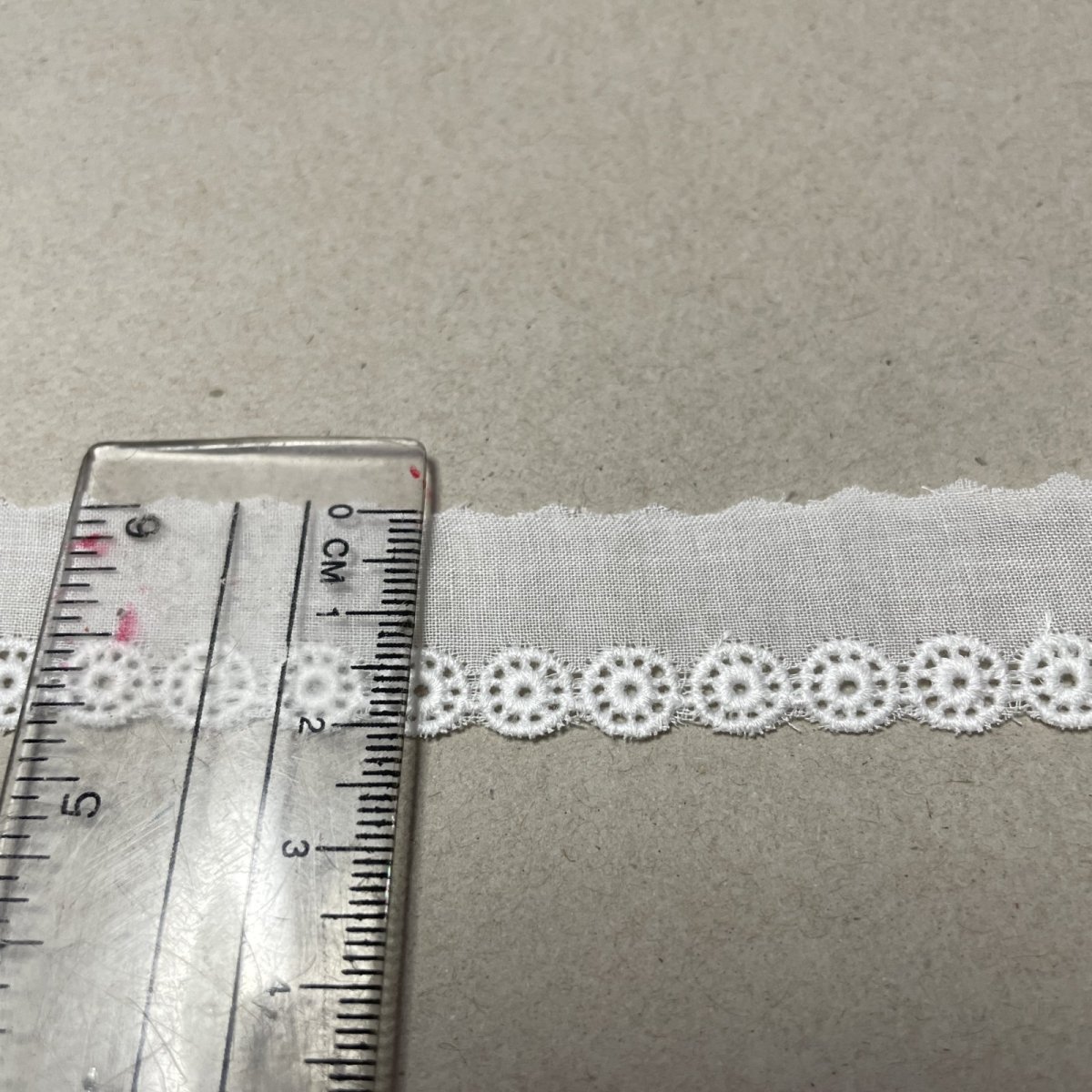 画像8: 反売り6ｍ巻！幅２cm　車輪柄綿レース　白　日本製 (8)