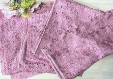 画像1: 【日本製】刺繍レース生地　計175cm　4枚組　きれいな刺繍レース　ローズピンク (1)