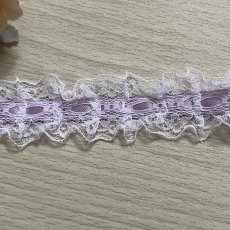 画像2: 日本製ラッセルフリルレース　パープル色　幅2.5ｃｍリボン通し風　3ｍ　 (2)