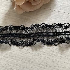 画像2: 【日本製】両山ラッセルフリルレース　ブラック　幅2.7cm小花柄　衣装に (2)