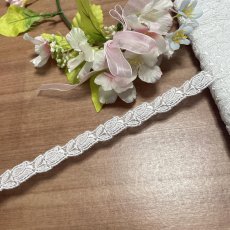 画像5: 【高品質な日本製】チュールレース　オフホワイト　幅1.4cm　３ｍ巻　スズラン柄 (5)