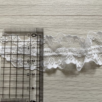 画像1: 【日本製】両山ラッセルフリルレース　オフホワイト　幅2.7cm小花柄　衣装に