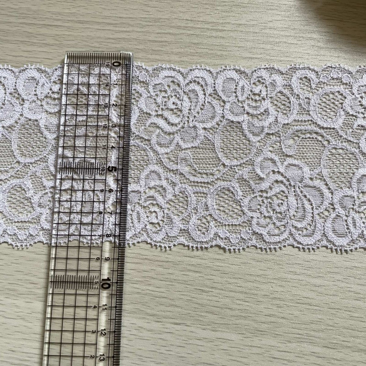 画像3: 【高品質な日本製】５ｍ！幅8.6cm薔薇柄ラッセルストレッチレース　パープル　 (3)