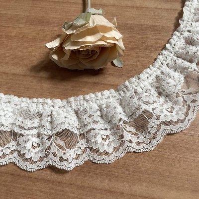 画像3: 【日本製】２段フリルが美しいラッセルフリルレース　オフホワイト　幅6.8cm薔薇柄　１m　衣装に
